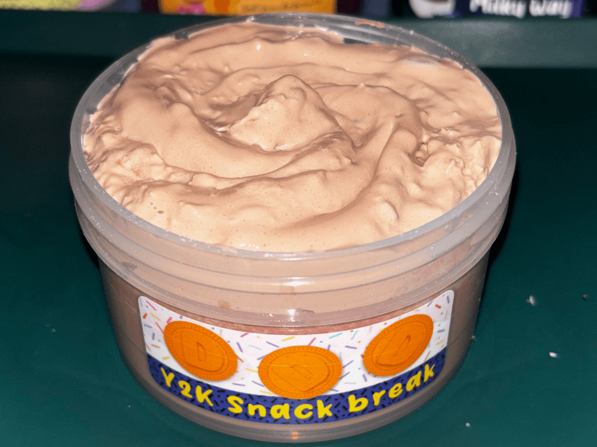 Y2K Snack Break ๐ช