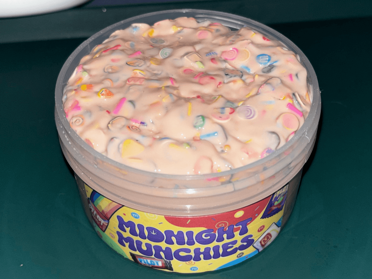 ๐ Midnight Munchies ๐ญ